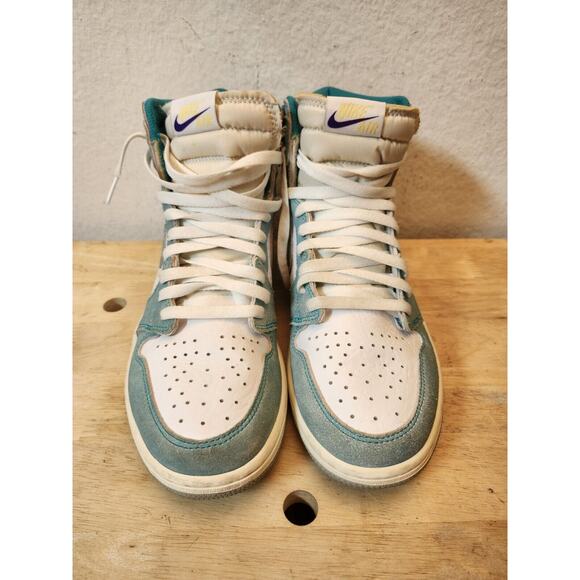 Size 10- Jordan 1 Retro OG High Turbo Green 555088-311‎ - Picture 2 of 9